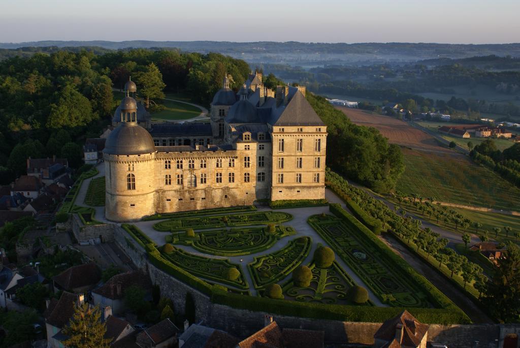 La Maison Du Parc Saint-Raphaël Екстериор снимка